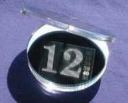 Relógio solar digital portátil